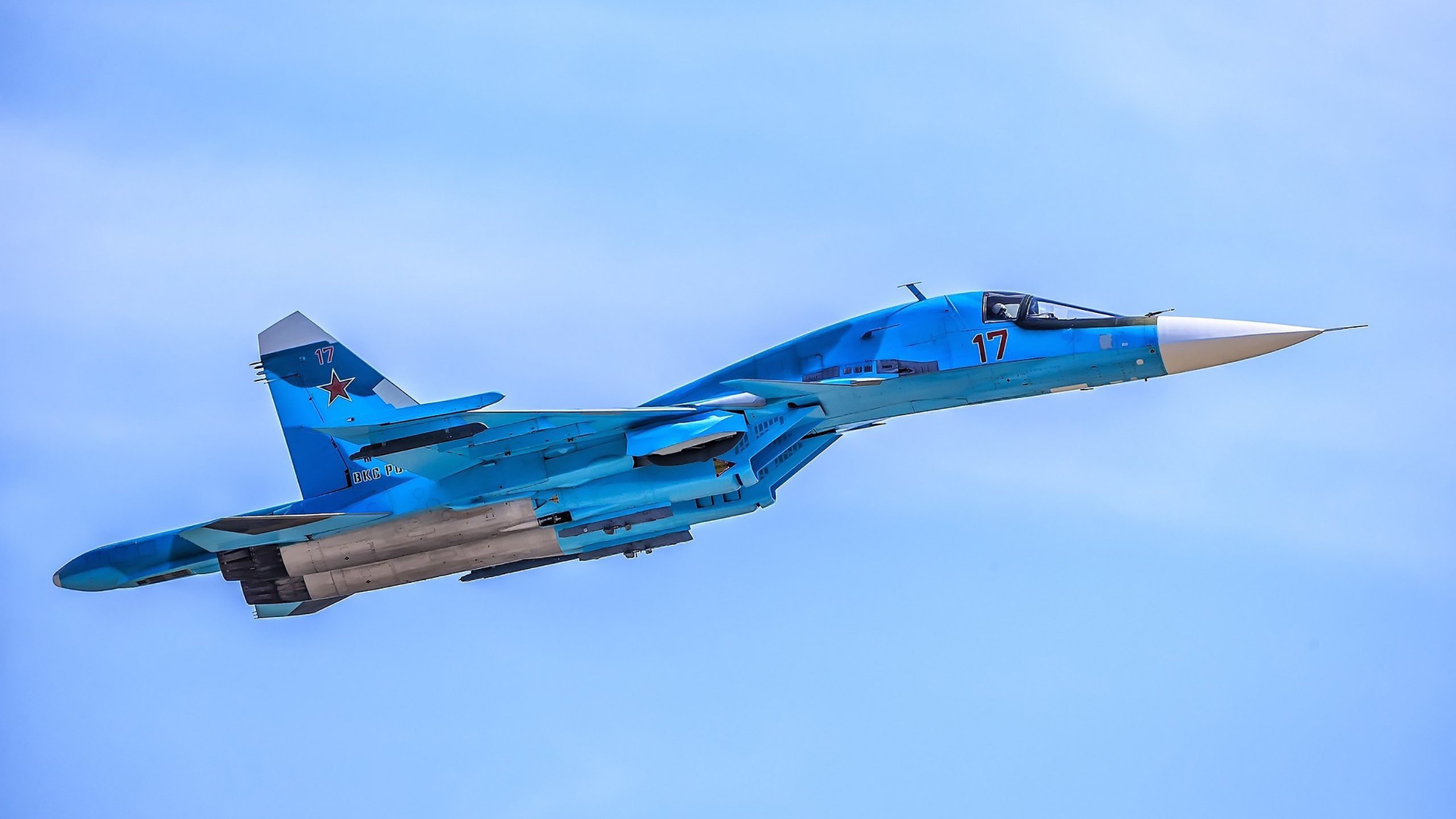 “足球+文化+旅游”融合模式带动行业跨界转型,行业潜力巨大,足球文化产业