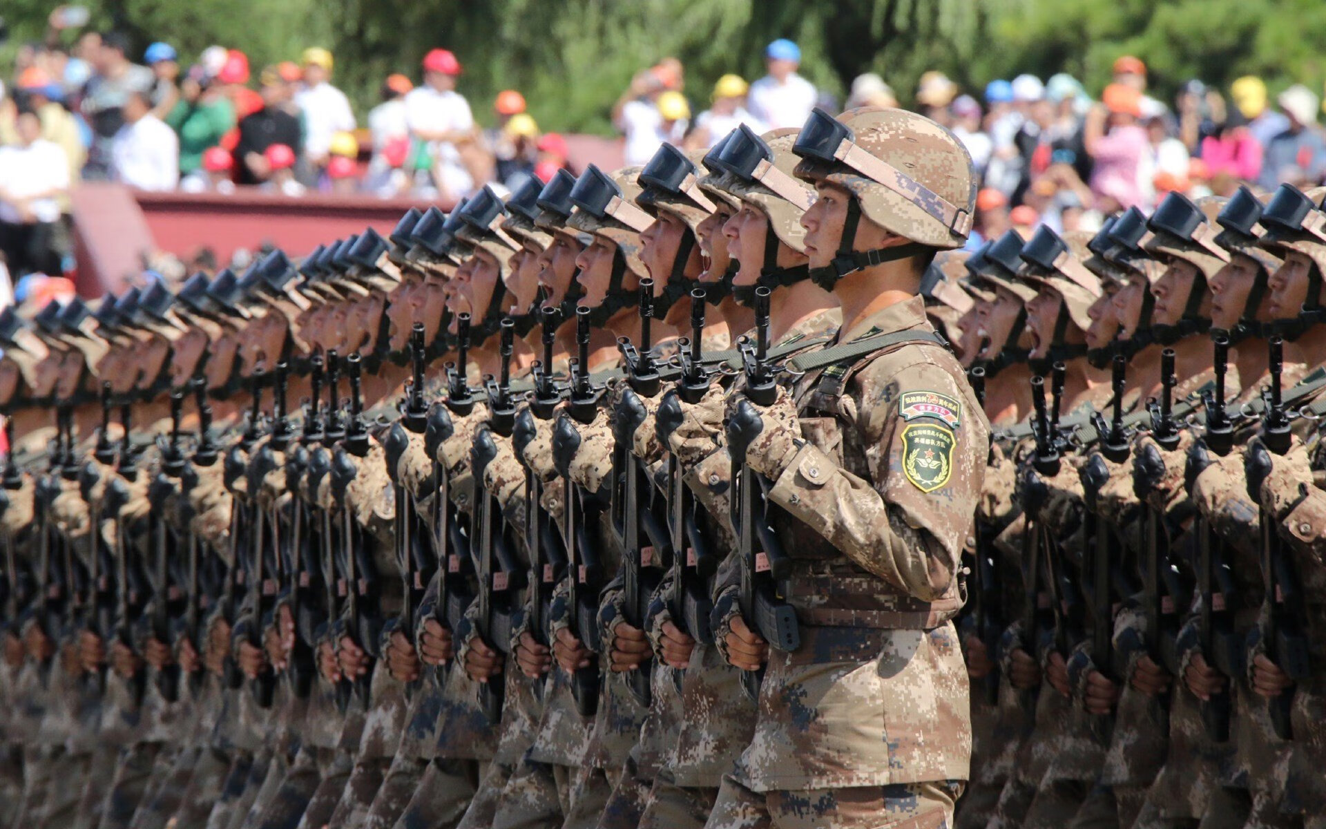 科技引领:虚拟实境开启沉浸式联赛体验,沉浸性虚拟现实设备有