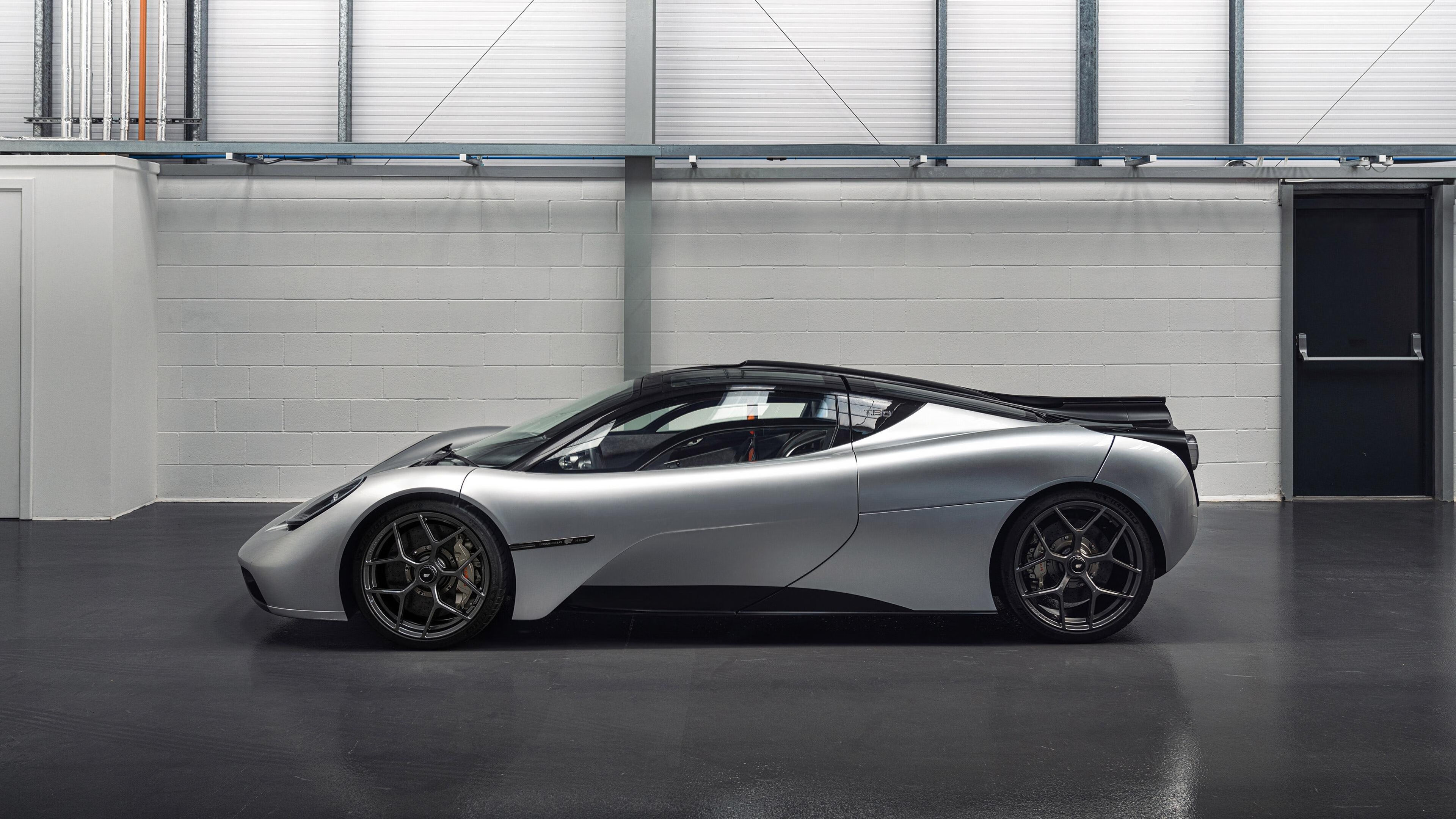 开云平台-维尔·冯·威克：强力背摔为南非队创造突破机会，助力进攻，冯克劳维茨